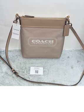 NWT Coach Badge Kitt Crossbody